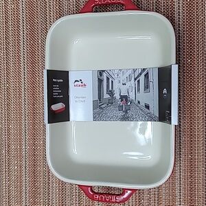 Staub Stoneware Baking Dish 1.25qt, Red, NWT
